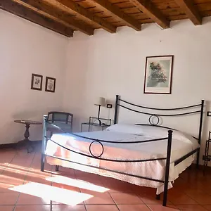 https://casa-borgo-antico.it-lombardy.com